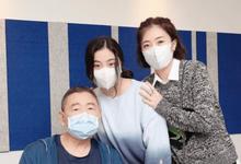 刘銮雄甘比长女与杨颖首同框,气质不输妈妈,15岁身价疑超300亿-沐风文化